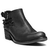  Steve Madden  