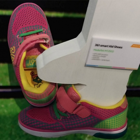    Smart kid shoes  GPS